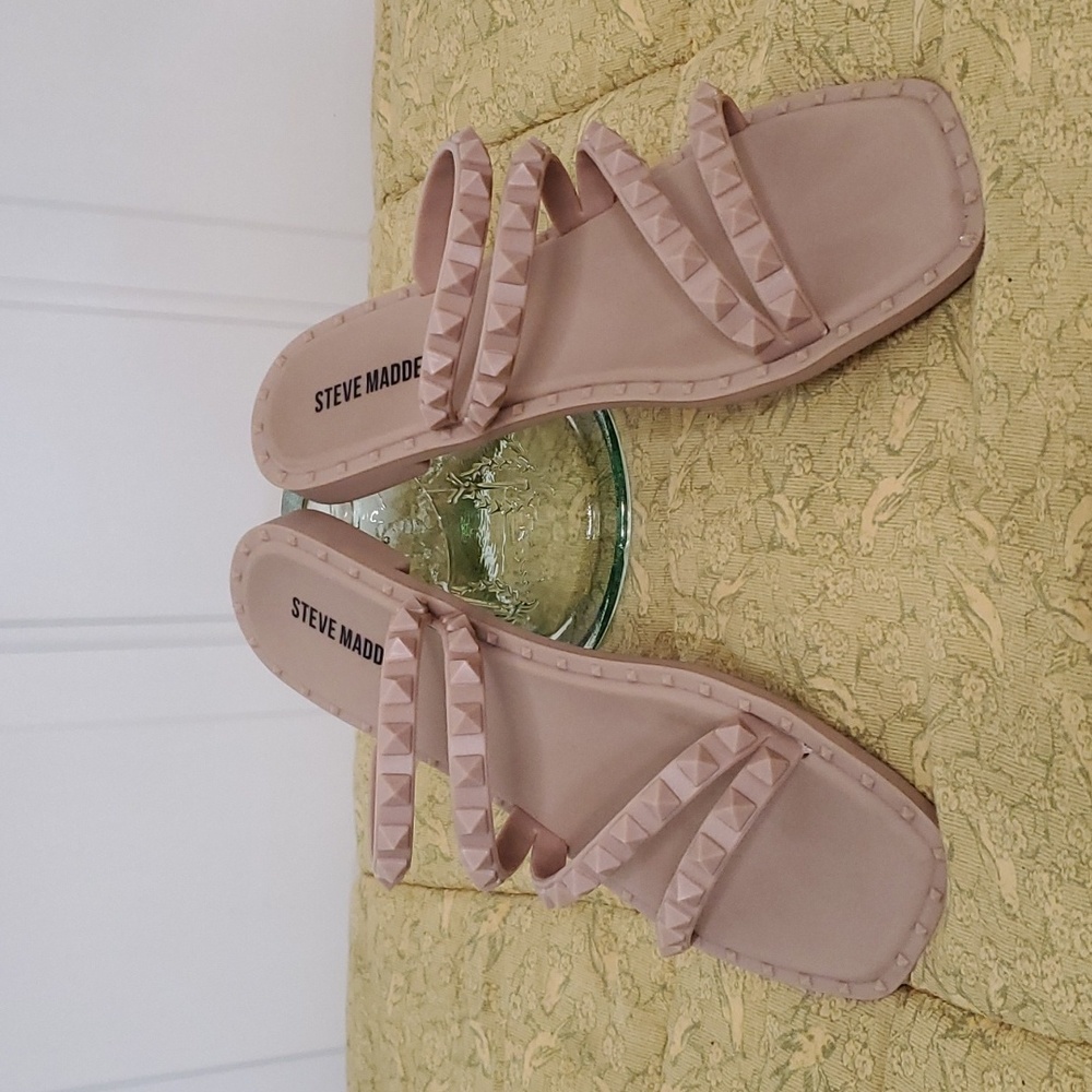 STEVE MADDEN pink sandals